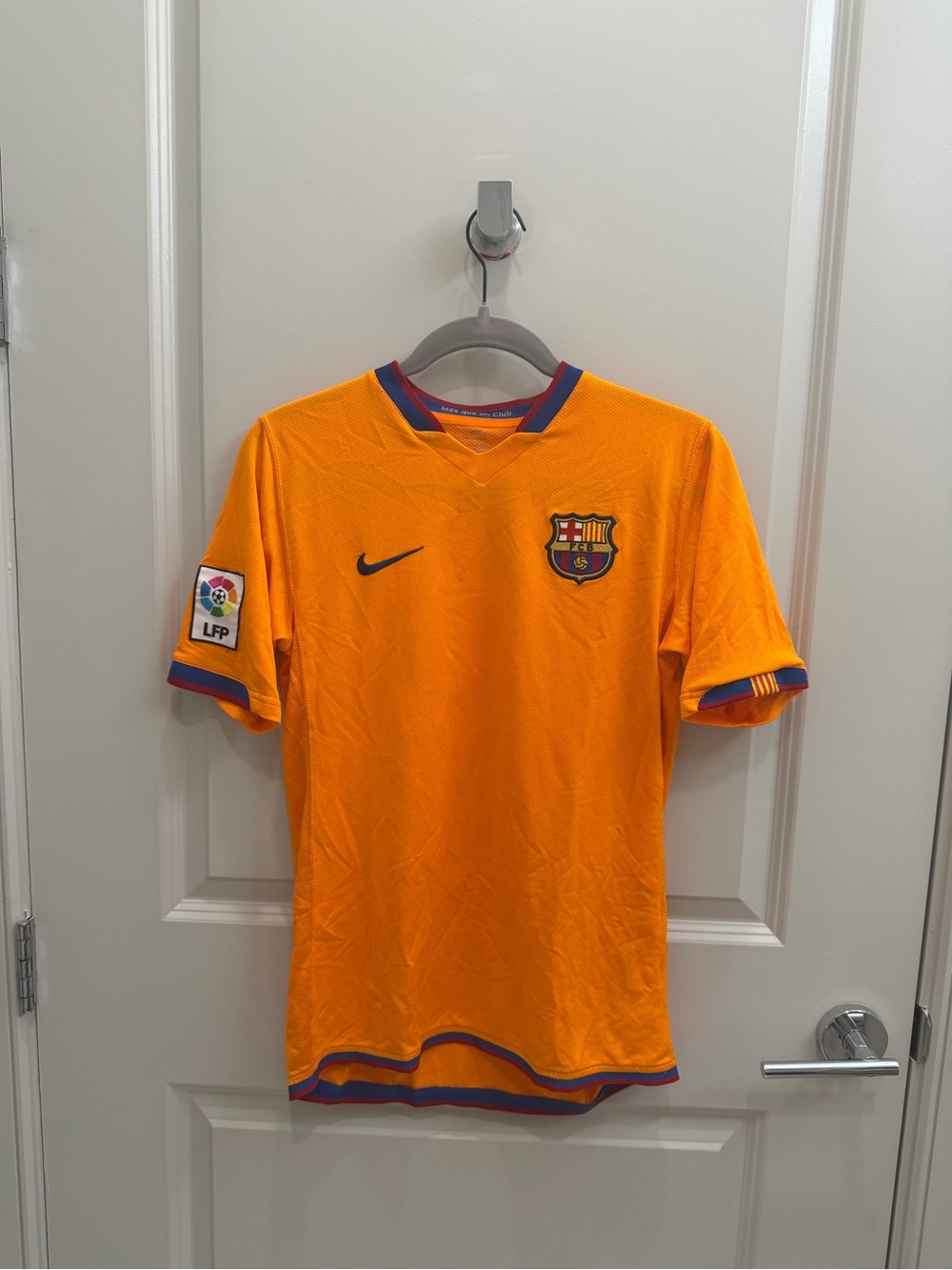 Nike - FC Barcelona - Vintage Orange Soccer Jersey - Boys XL